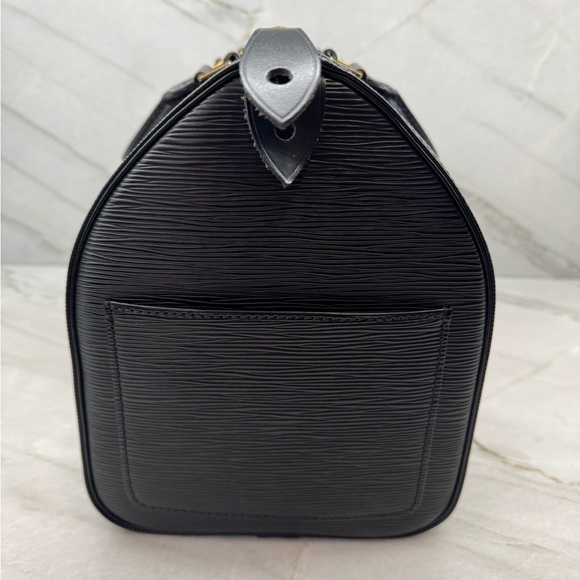 Louis Vuitton Black Epi Speedy 35 - Picture 6 of 17
